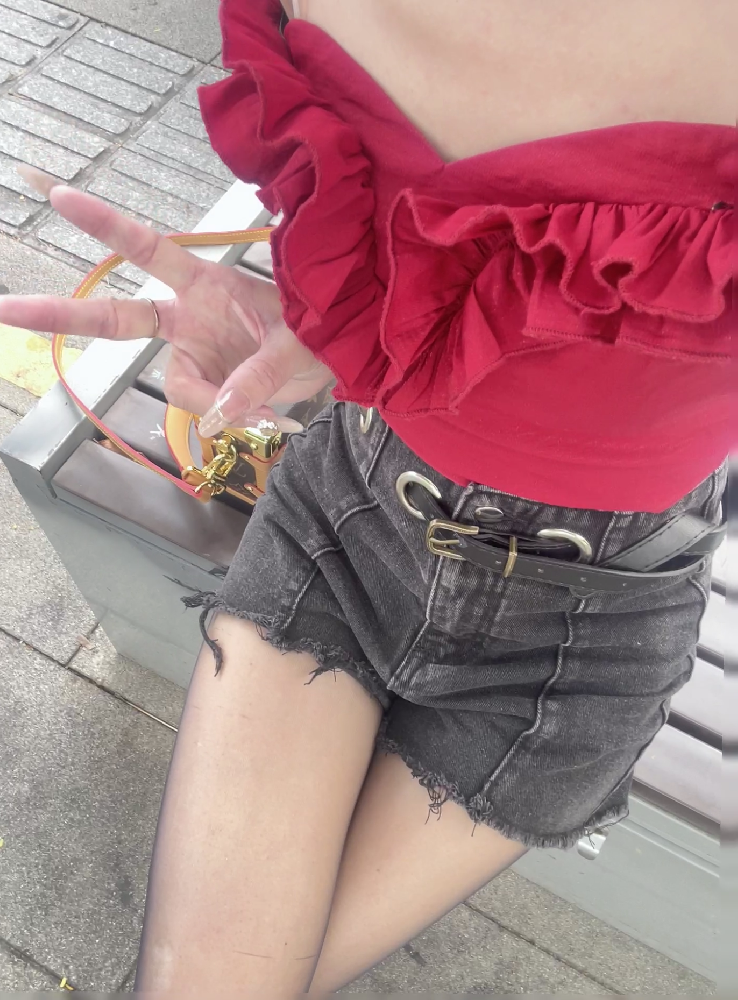 A607 照片114张 视频1834个 中国女 不露脸 性感 秀腿 秀脚 丝袜 大量高清自拍实况照片 真实 原味项目素材