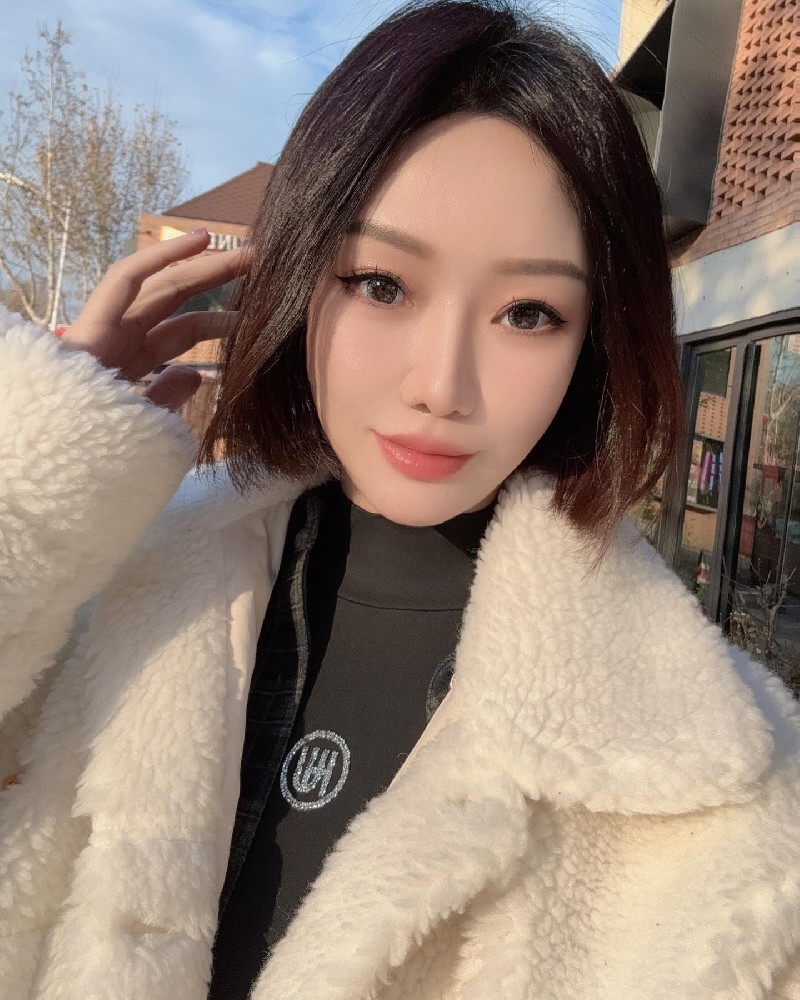 A624 照片2169张 视频45个 中国女 气质美女 白富美 生活日常 高尔夫 旅游