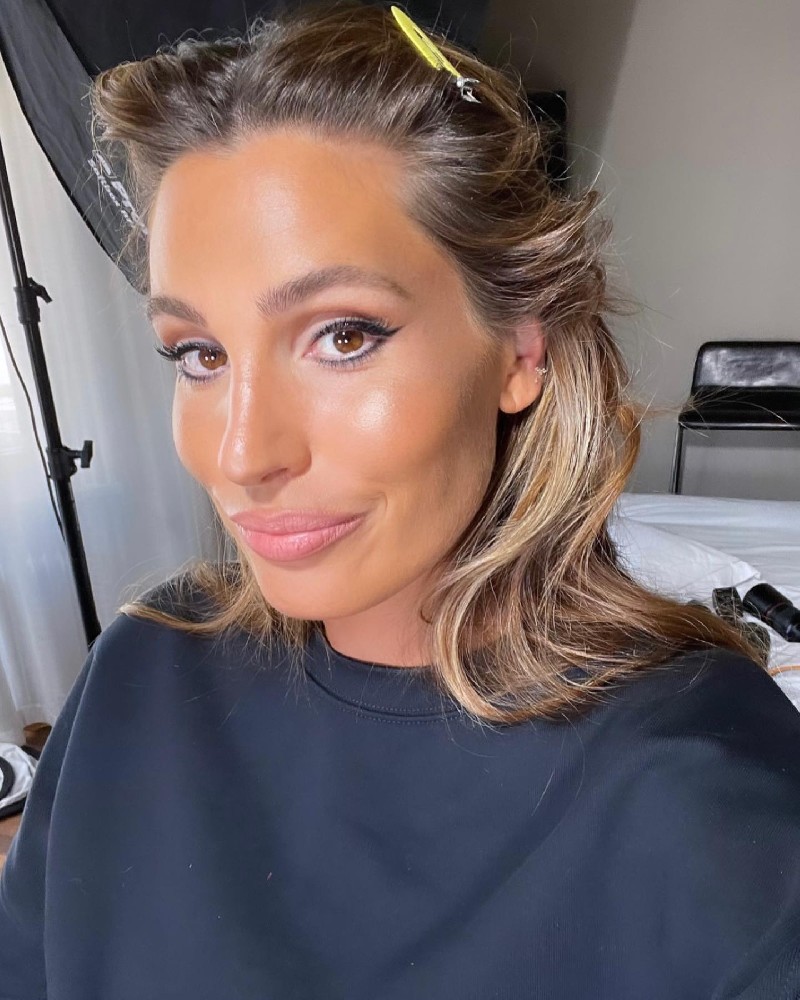 N095 照片4071张 视频137个 欧美女 气质宝妈 生活日常 旅游 带娃 模特