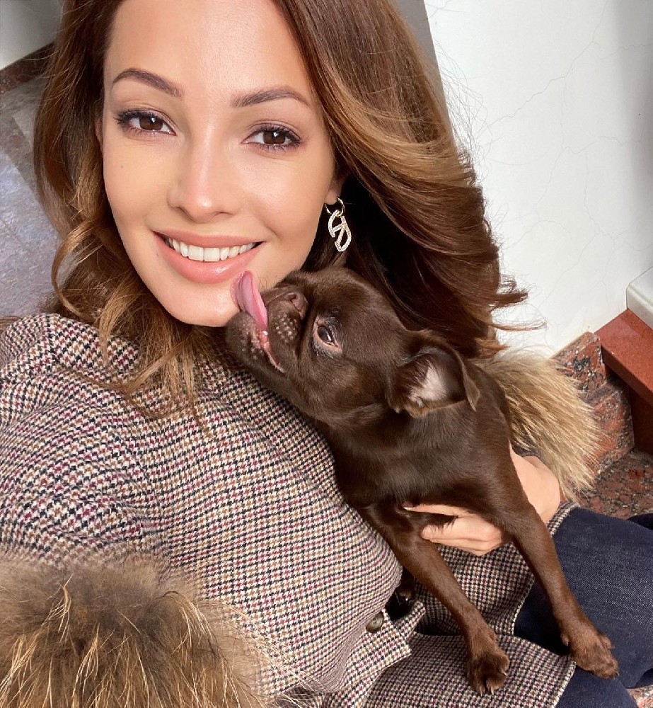 N111 照片1446张 视频127个 欧美女 俄罗斯 宝妈 生活日常 旅游