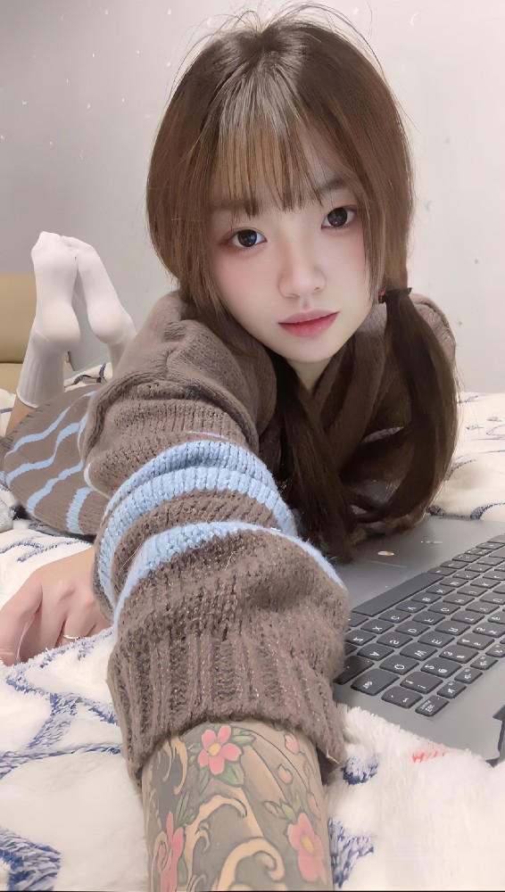 ZJA834 照片568张 视频161个 中国女 少女 学生 可爱 真实 生活日常 旅游 sfz正反