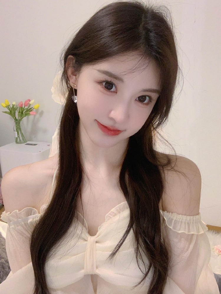 A841 照片656张 视频38个 中国女 气质 年轻 可爱 美女 生活日常 旅游