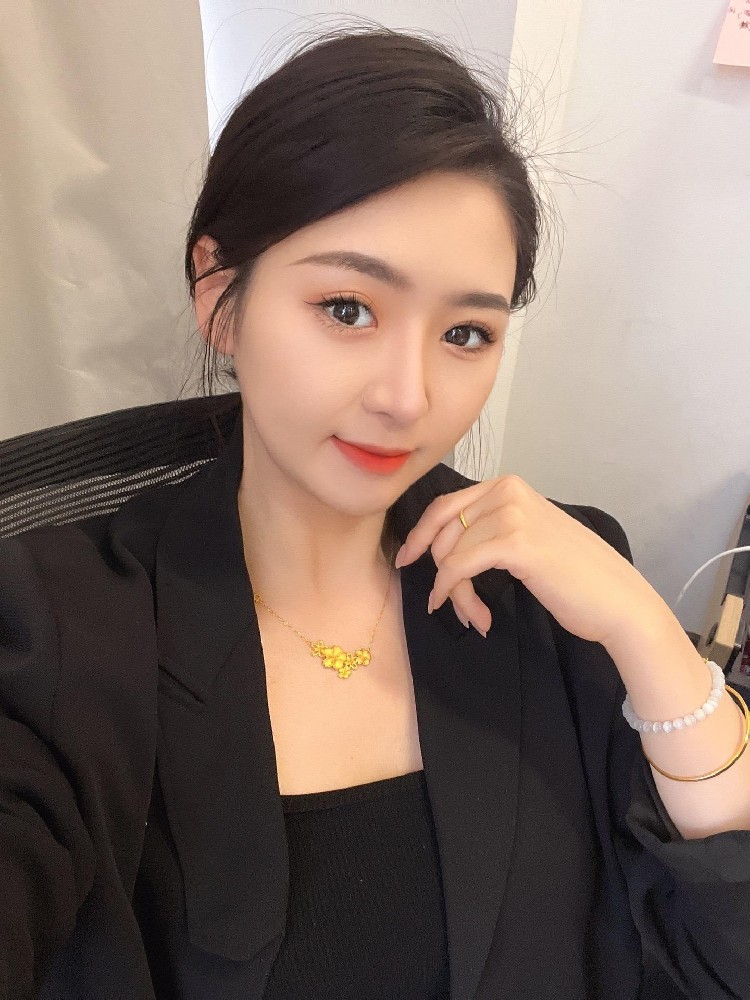 A887 照片594张 视频6个 中国女 年轻少妇 美女  生活日常 旅游 真实