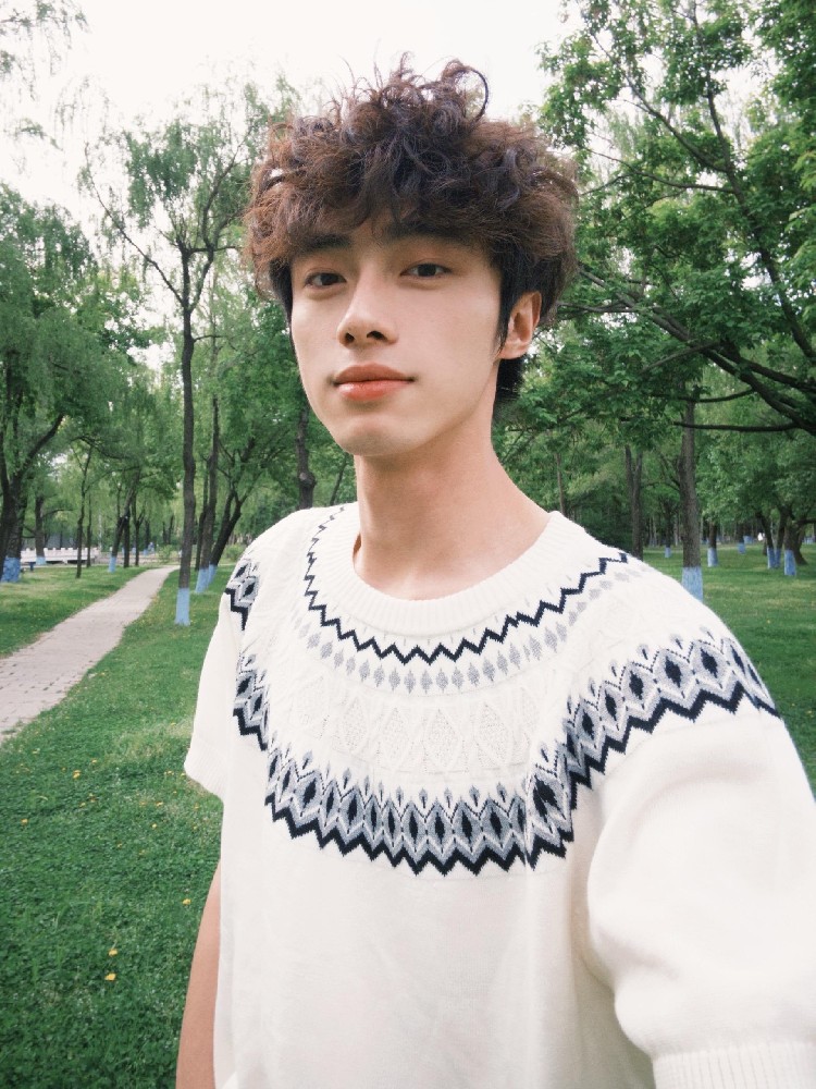 D861 照片1208张 视频31个 中国男 年轻帅哥 奶狗 学生 生活日常 旅游