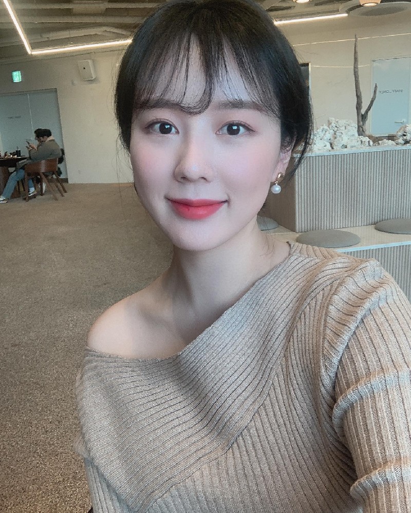 A934 照片1326张 视频13个 韩国 气质少妇 生活日常 旅游