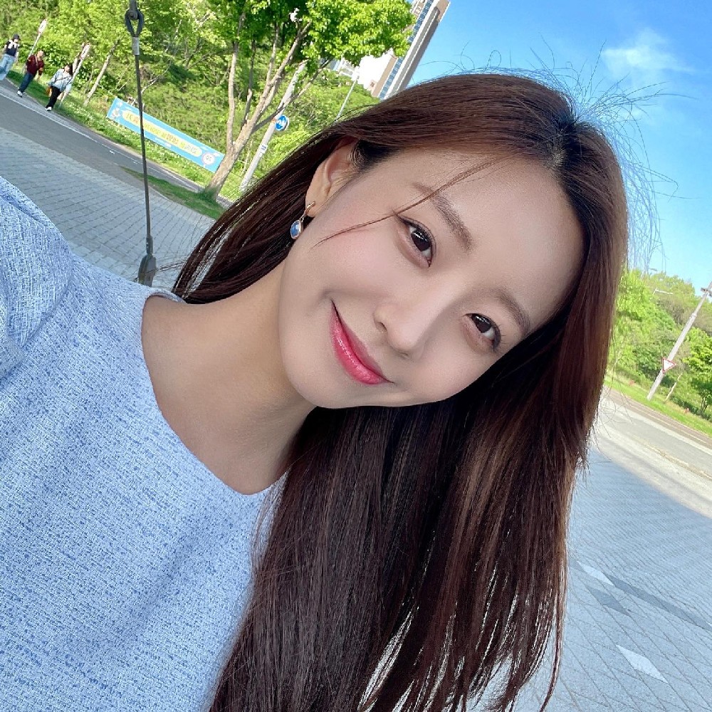 A935 照片648张 视频4个 韩国 年轻气质美女 生活日常 旅游 健身
