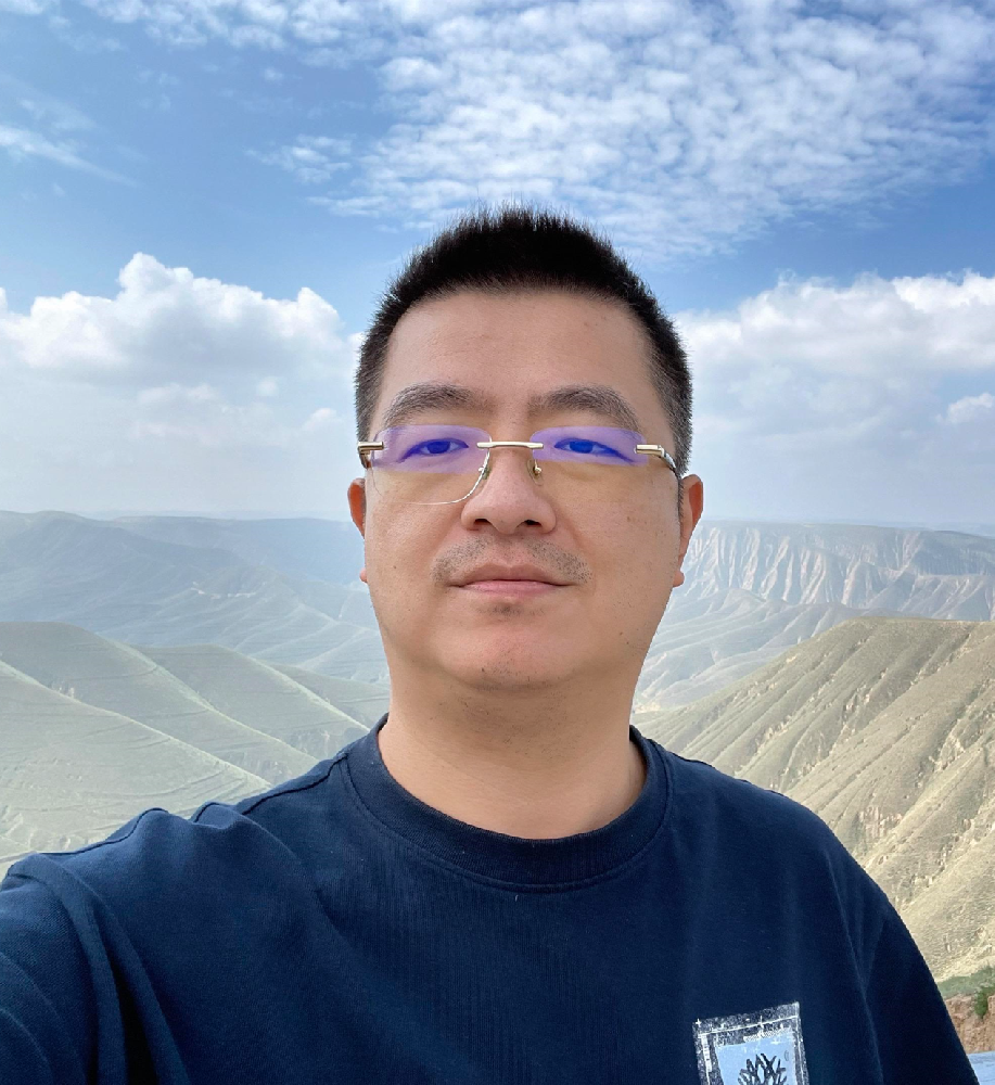 D890 照片234张 视频304个 中国男 大叔 生活日常 旅游 真实 自拍多