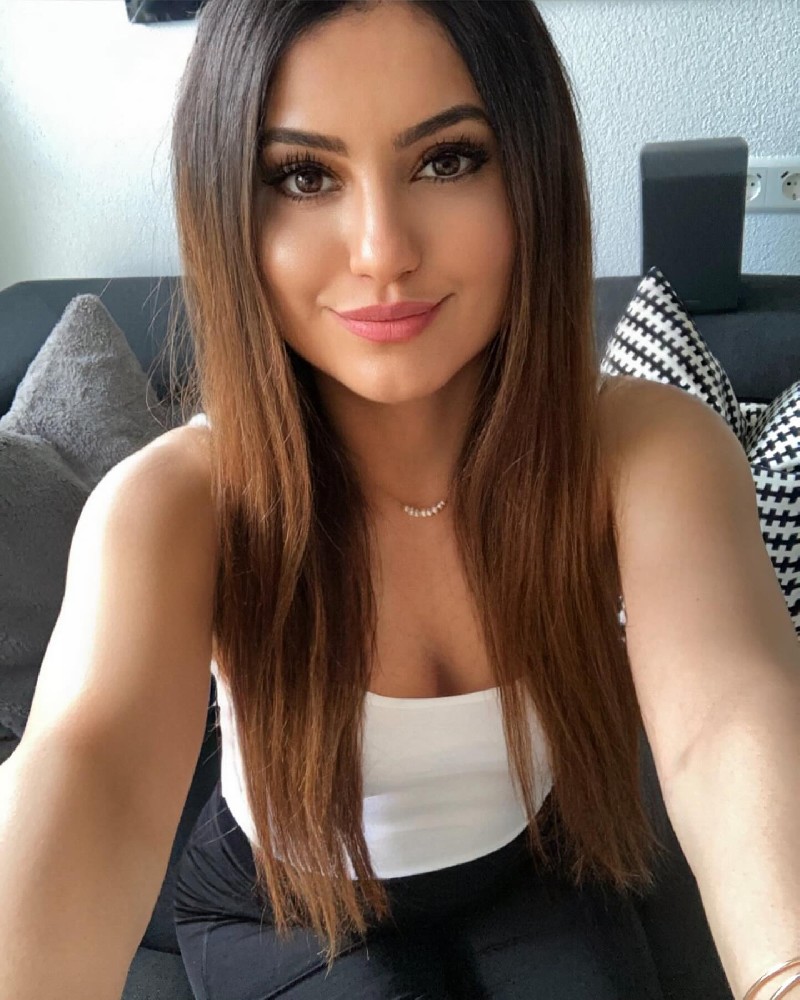 N209 照片411张 视频59个 德国 年轻美女 生活日常 旅游 自拍