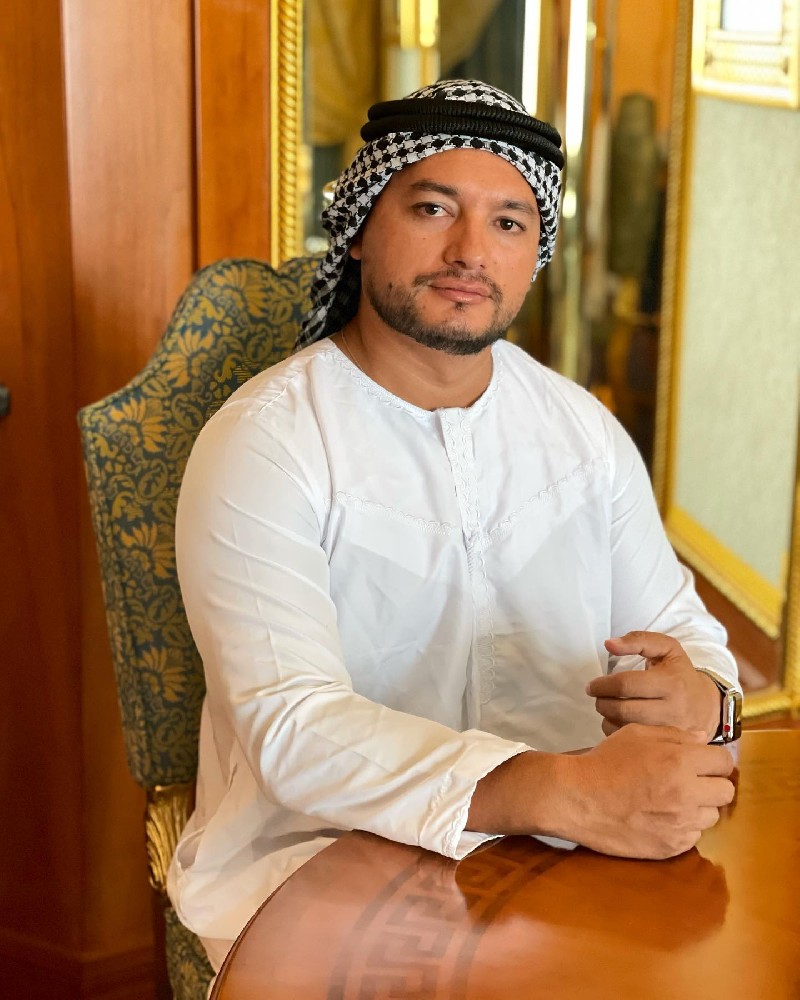 F074 照片2231张 视频30个 墨西哥 成熟大叔套图素材_有钱，爱旅游，有正装，视频带自拍