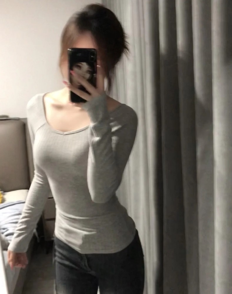 A975 照片210张 视频163个 中国女 少女 学生 小姐姐 大部分不露脸 对镜自拍