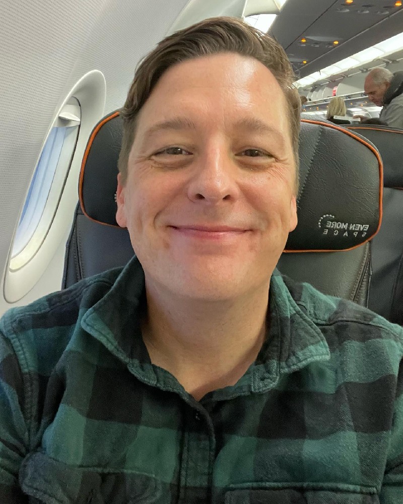 F179 照片3372张 视频262个 美国 生活日常 旅游 曝光量低，较多与亲友日常素材，多个10秒以上的自拍视频 适合虚拟视频