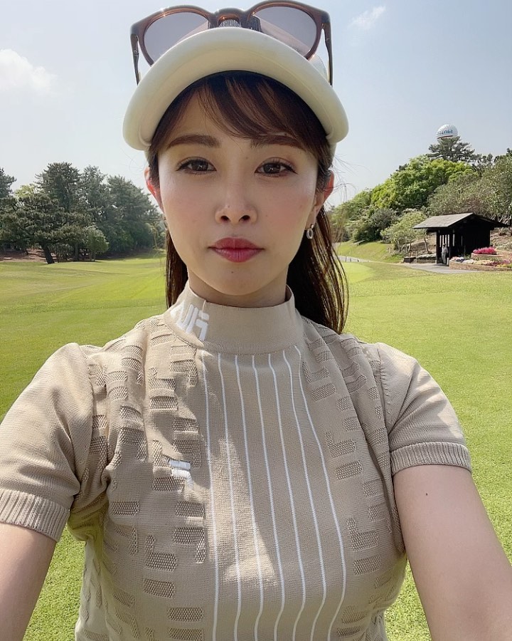 A978 照片1254张 视频89个 日本  轻熟美女姐姐 生活日常 朋友聚会   旅游  打高尔夫 自拍多