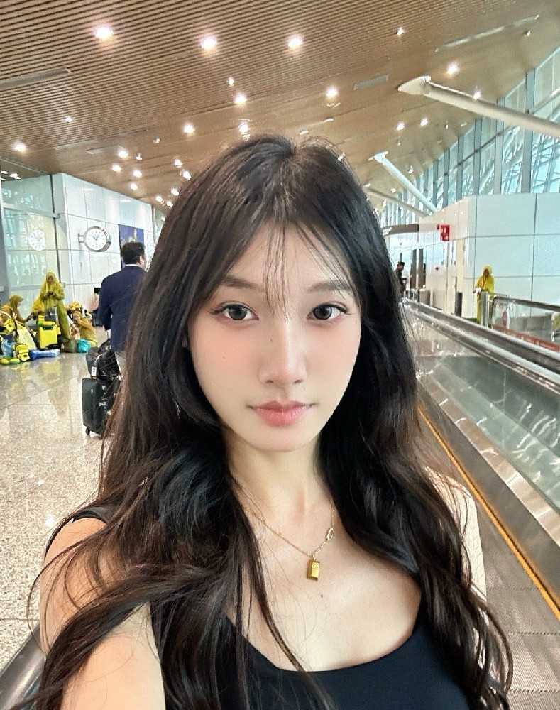 A129 照片537张 视频135个 中国女 年轻美女 生活日常 旅游 真实 视频包含实况live