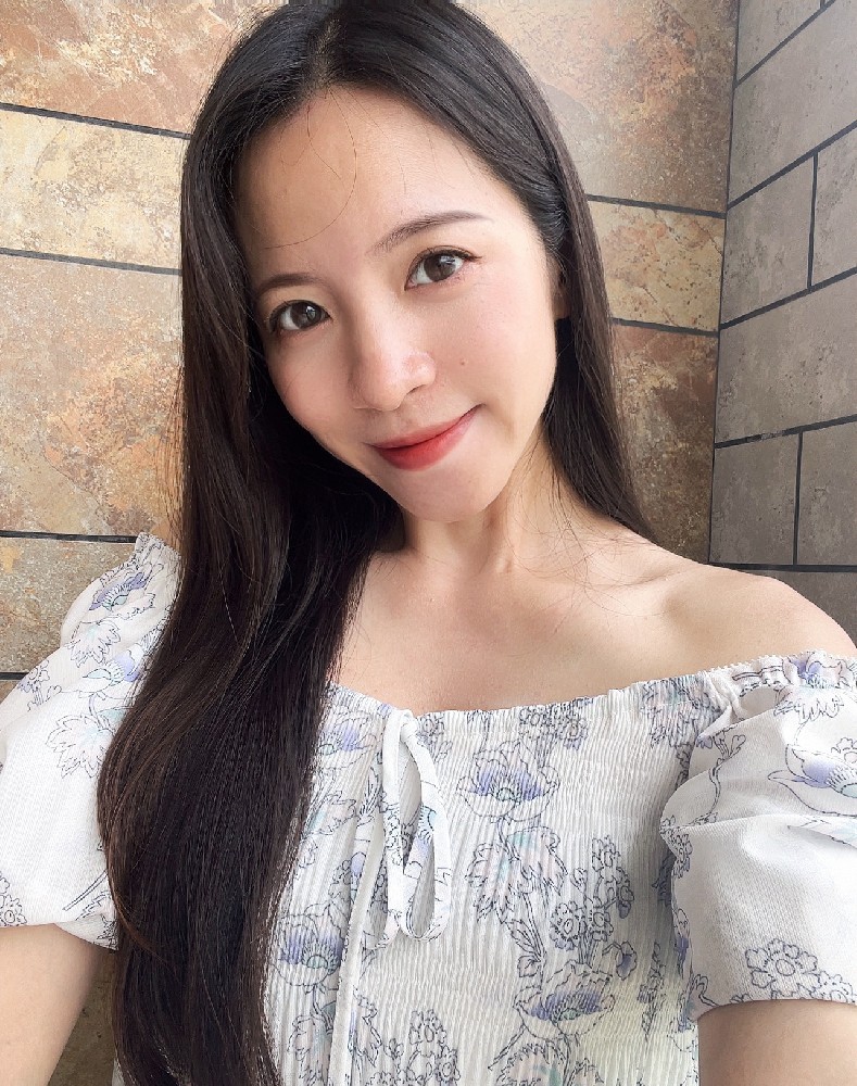 A143 照片420张 视频1个 中国女 年轻少妇气质美女 生活日常 旅游 真实