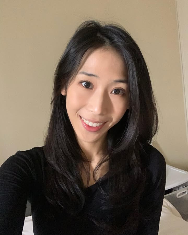 A251 照片237张 视频24个 美国亚裔 年轻少妇宝妈 生活日常 带娃 瑜伽  爬山 旅游