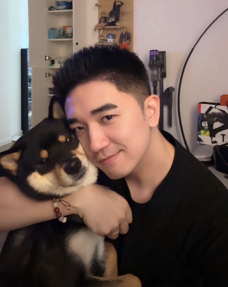 D940 照片2152张 视频306个 中国男 气质帅哥 生活日常 旅游 健身 腹肌