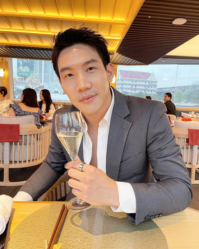 D991 照片944张 视频95个 泰国 职业 厨师 正装 家人合照 宝爸 生活场景丰富 生活日常 旅游 风景