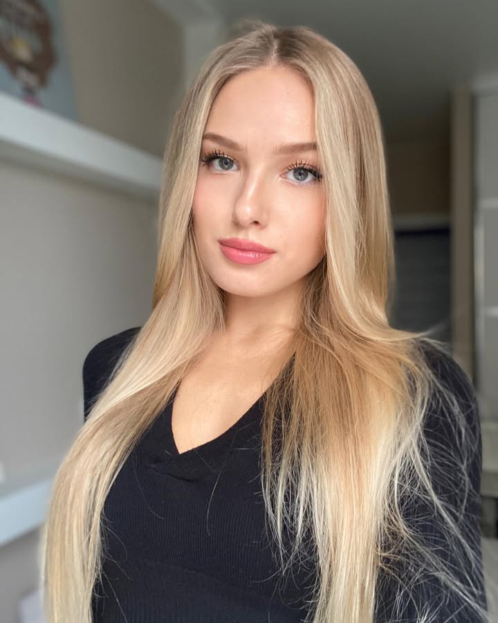 N366 照片975张 视频98个 俄罗斯  游艇 自拍多 生活场景丰富  旅游 风景 生活日常