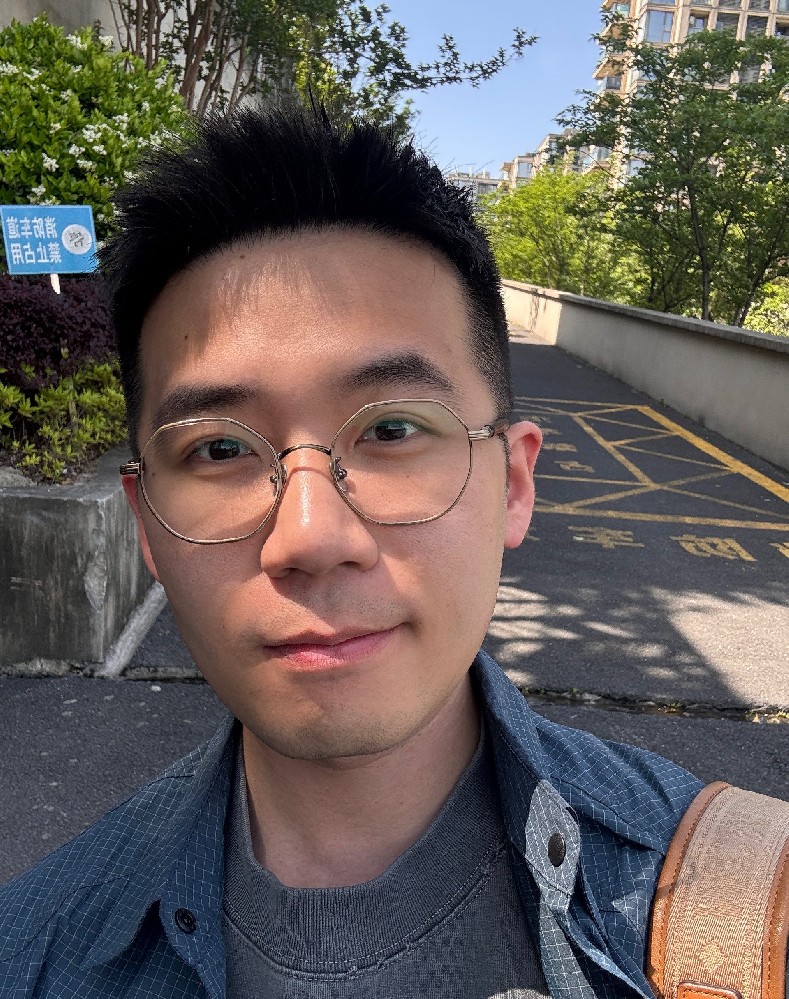 D020 照片1994张 视频588个 中国男 普通帅哥 生活日常 旅游 健身 腹肌 生活素材丰富 视频包含实况Live