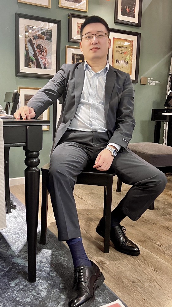 D025 照片122张 视频22个 中国男 西装成熟男 正装