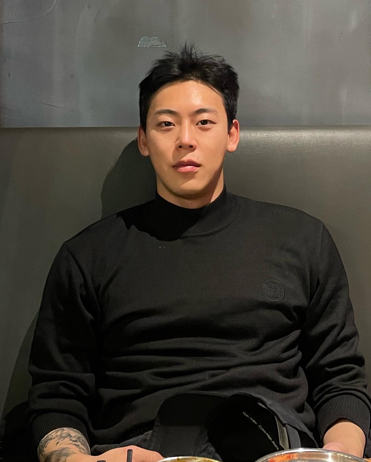 D418 照片630张 视频26个 韩国 正装 工作 自拍较多 镜子自拍 户外日常 穿搭 宠物 生活场景丰富