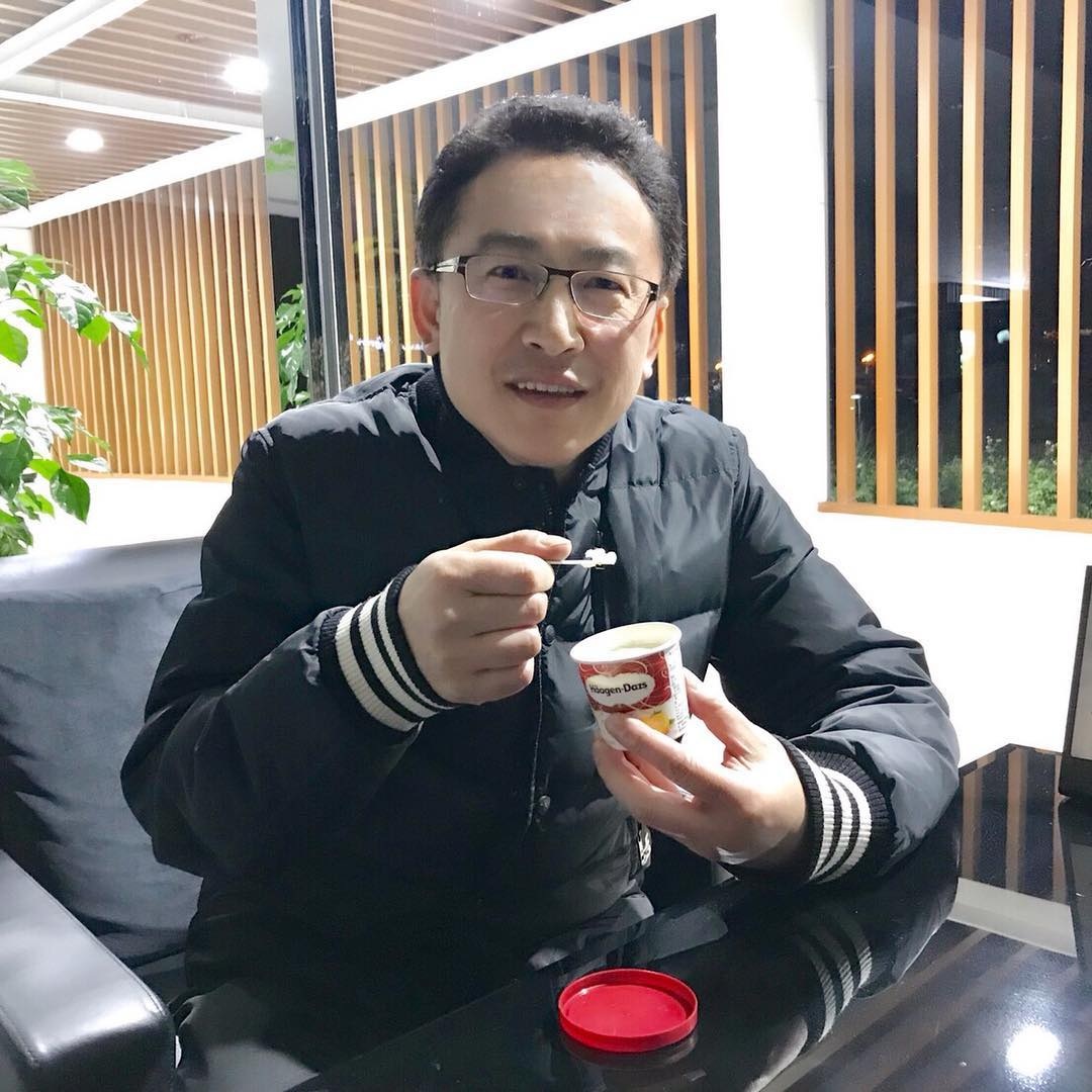 D424 照片591张 视频211个 台湾 工作 正装 奶爸 户外日常 旅游 宝妈 亲子 带娃 海钓 生活场景丰富 曝光度低 粉丝数2000+