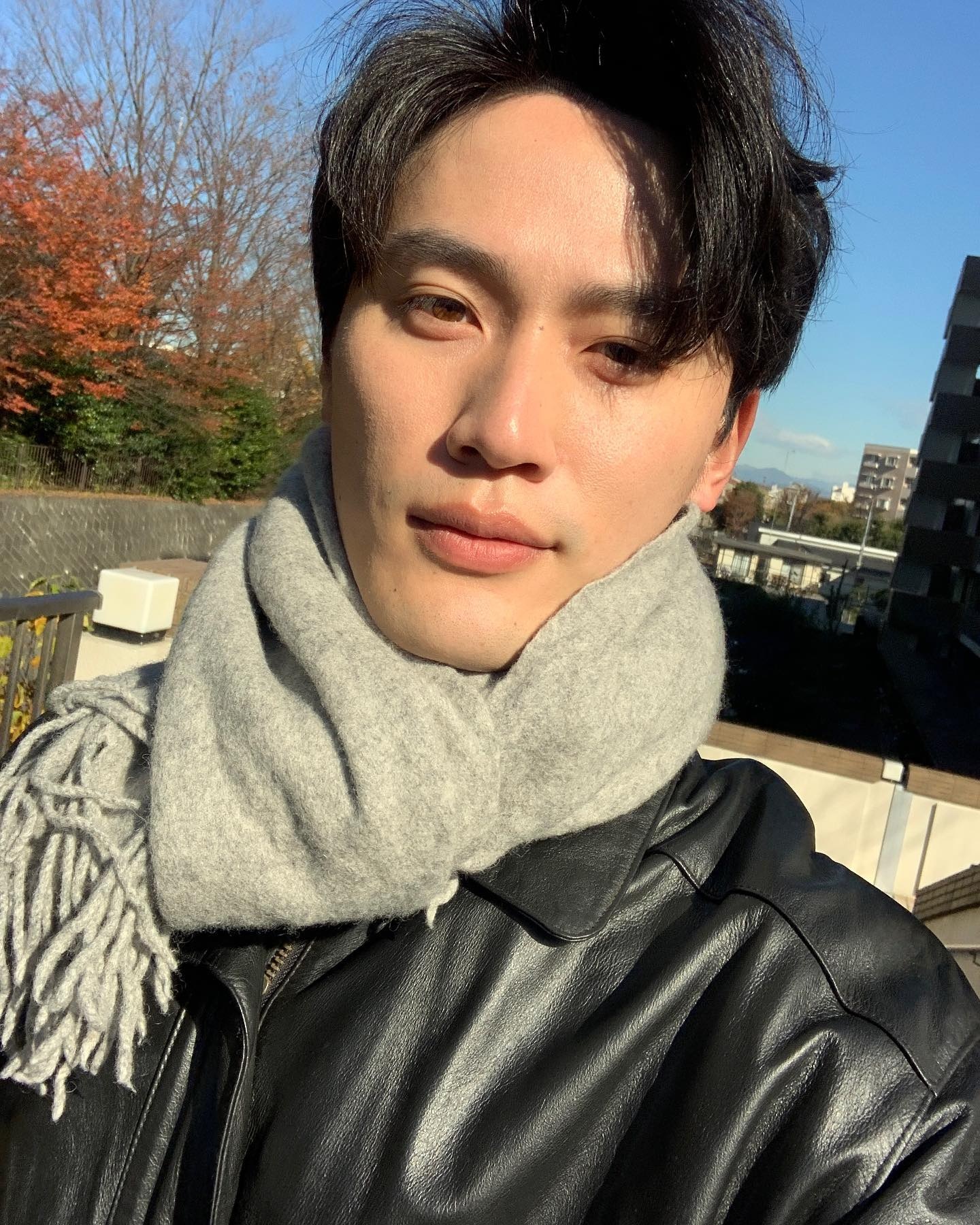 D430 照片62张 视频8个 中国男 正装 工作 爱好健身 爱好网球 户外日常 网球 穿搭 自拍较多 海边 旅游 球类运动 曝光度低 粉丝数1000+