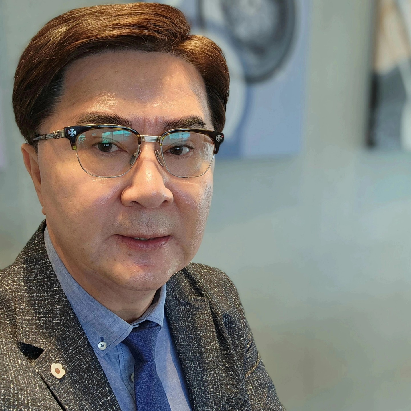 D459 照片290张 视频53个 韩国 工作 正装 成熟大叔 骑行 户外日常 自拍较多 美食 海钓 旅游 驾车 风景 机车 穿搭 生活场景丰富 曝光度低 粉丝数2000+