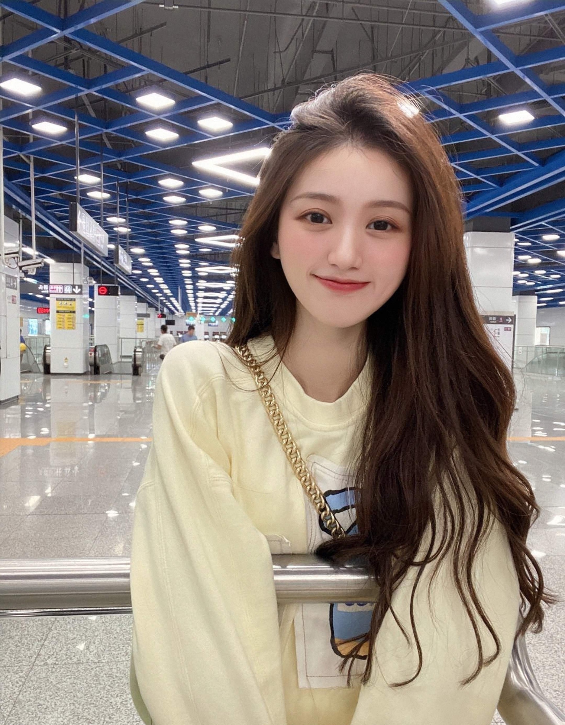 A1073 照片486张 视频7个 中国女 气质美女 生活日常 旅游