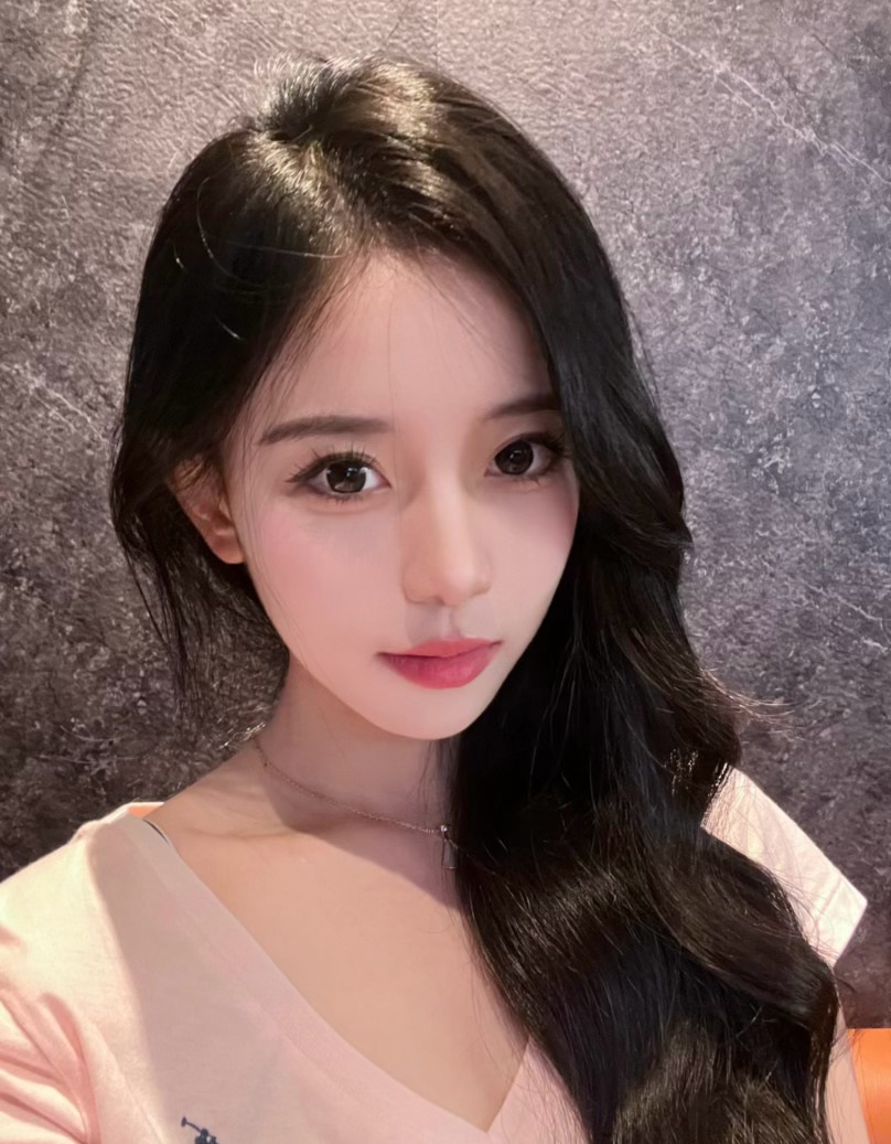 A1197 照片1015张 视频360个 中国女 高颜值气质美女少妇 真实 户外日常 居家日常 旅游 美食 自拍较多 酒店度假 穿搭 生活场景丰富 视频包含实况Live 曝光度低